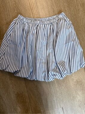 Abercrombie Kids blue striped balloon skirt.